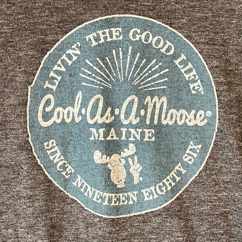 Livin’ the good life, Maine, t-shirt, size medium